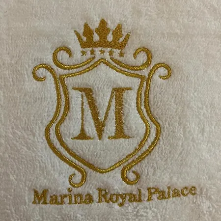 Uroczy 2 Osobne Marina Royal Palace Apartman *