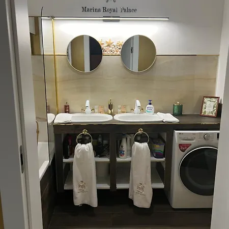Uroczy 2 Osobne Marina Royal Palace