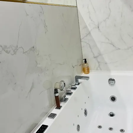 Apartman Uroczy 2 Osobne Marina Royal Palace