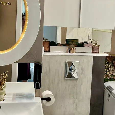 Uroczy 2 Osobne Marina Royal Palace