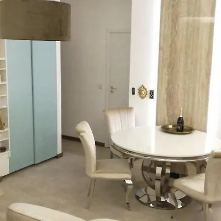 Uroczy 2 Osobne Marina Royal Palace Apartment *